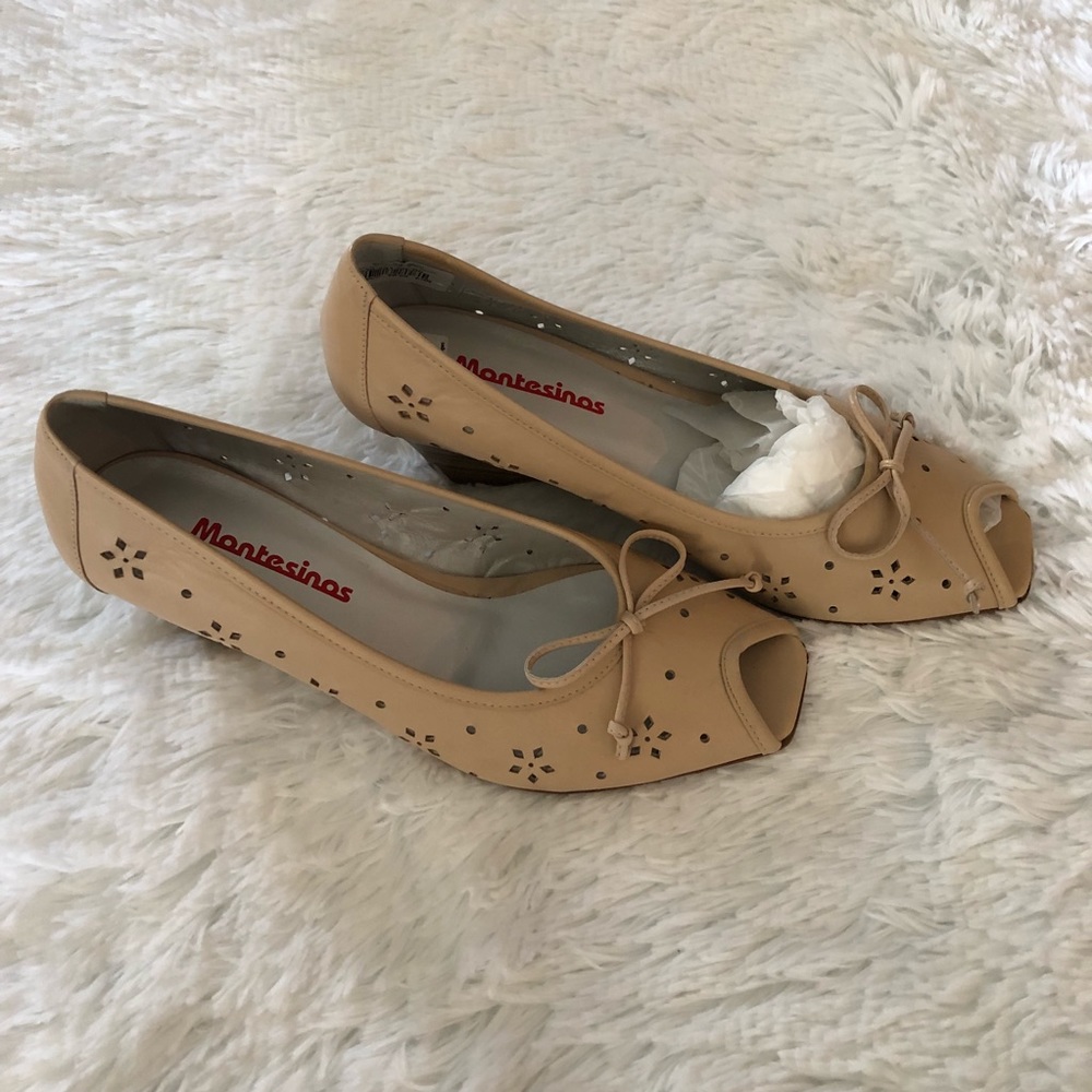 🇺🇸 NEW Montesinos Eyelet Beige Shoe, Size 8 - Picture 3 of 7
